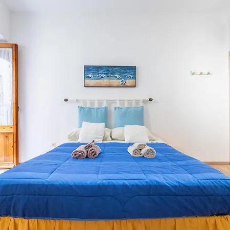 Marina Monolocale Κάλιαρι